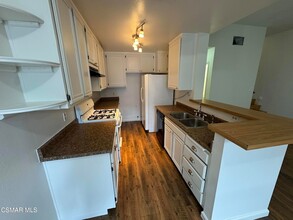 14520 Plummer St in Los Angeles, CA - Building Photo - Building Photo