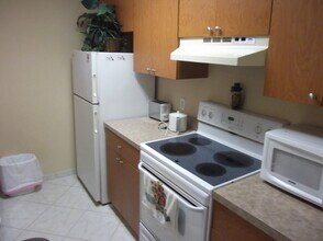 13150 Feather Sound Dr, Unit 508 in Ft. Myers, FL - Building Photo - Building Photo
