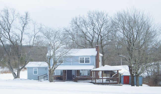 560 McIntyre Dr in Beaver, PA - Building Photo - Building Photo