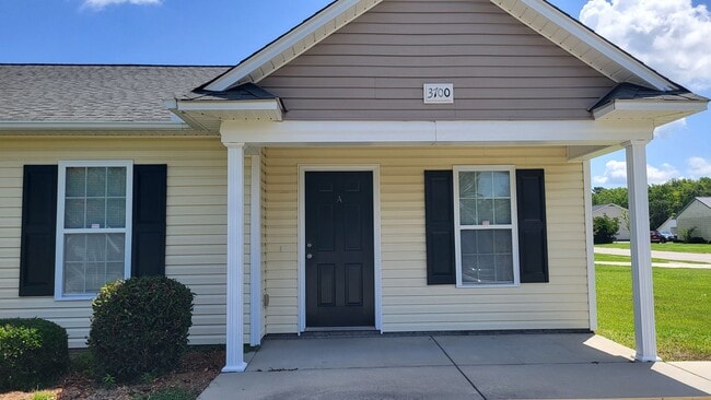 property at 3700 Woodcliff Dr
