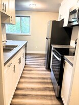 100 Veronica Ave in London, ON - Building Photo