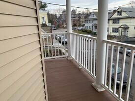 15 Chauncey St, Unit 2 in Watertown, MA - Building Photo