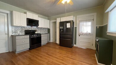 4521 Rist Canyon Rd in Laporte, CO - Building Photo - Building Photo