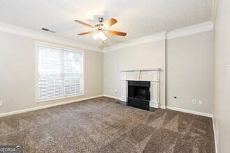 4047 Riverside Pkwy in Decatur, GA - Building Photo - Building Photo
