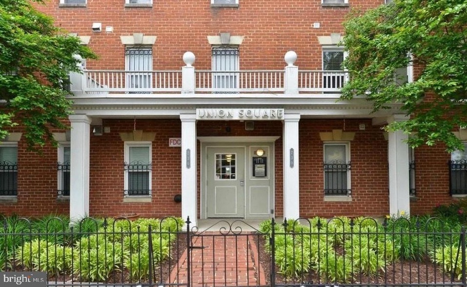 730 11th St NE, Unit 203 in Washington, DC - Building Photo