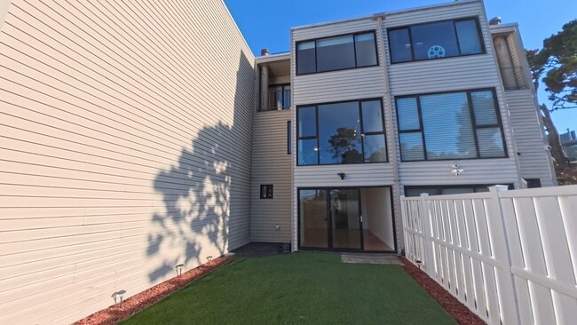 property at 5003 Diamond Heights Blvd