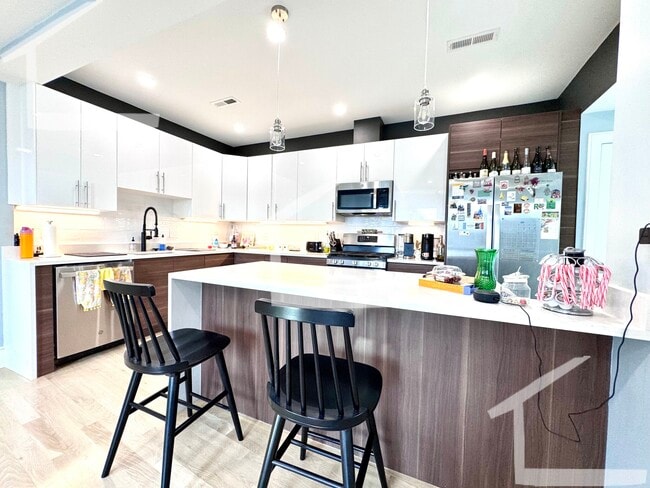 9 University Rd in Brookline, MA - Building Photo - Building Photo