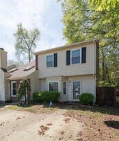 5479 Lynbrook Landing in Virginia Beach, VA - Building Photo