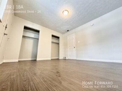 1988 Cambridge Dr in Lexington, KY - Building Photo - Building Photo