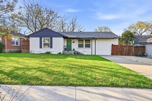 3826 Lenel Dr in Dallas, TX - Building Photo