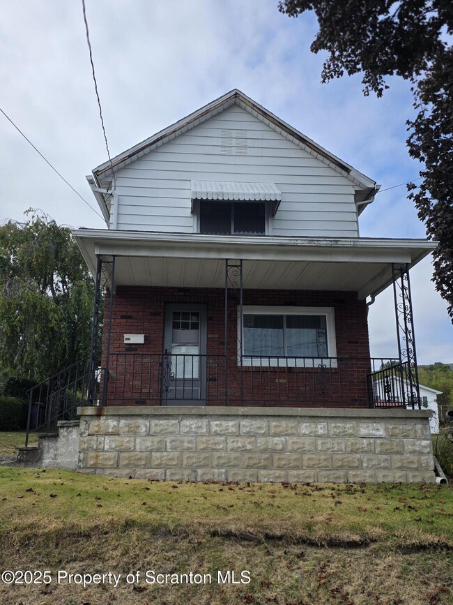 property at 1009 Carmalt St