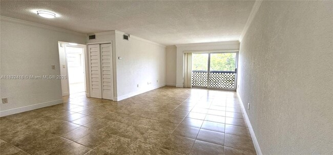 650 Coral Wy in Coral Gables, FL - Building Photo - Building Photo