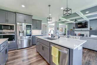 4238 George Miller Pkwy in Elkhorn, NE - Building Photo - Building Photo