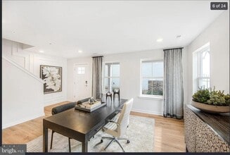 32 Anderson Dr in Bridgeport, PA - Building Photo - Building Photo