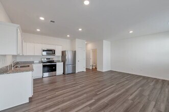 205 Fenchurch Wy in Cartersville, GA - Building Photo - Building Photo