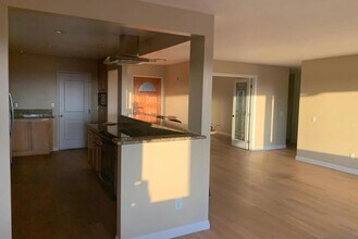 6745 Nepeta Way in Carlsbad, CA - Building Photo - Building Photo