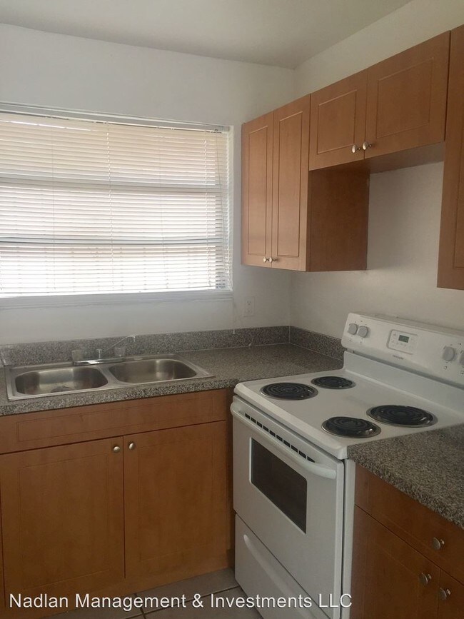 13315 Alexandria Dr in Opa Locka, FL - Foto de edificio - Building Photo