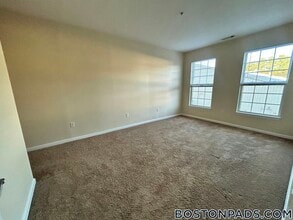 311 Lowell St in Andover, MA - Foto de edificio - Building Photo