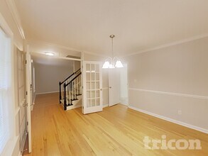 120 Hocutt Dr in Clayton, NC - Foto de edificio - Building Photo