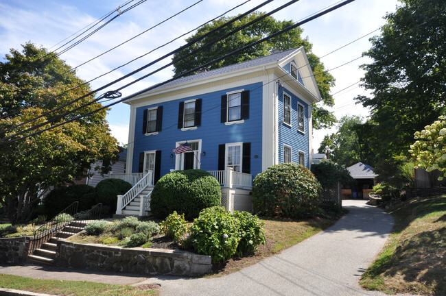 32 Appleton St in Arlington, MA - Building Photo - Building Photo