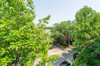 280 Manning Ave in Toronto, ON - Building Photo - Building Photo