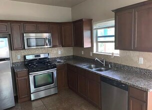 14207 North Point Ave in El Paso, TX - Building Photo - Building Photo