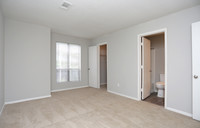 Waldan Pond Apartments photo'