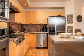 660 Pape Ave in Toronto, ON - Building Photo - Building Photo