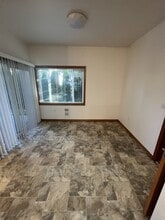 1305 Boon St in Sumas, WA - Foto de edificio - Building Photo