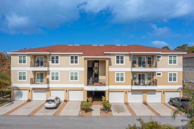 property at 5041 Royal Palms Wy