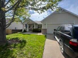 11681 Elizabeth Pl in Thornton, CO - Building Photo