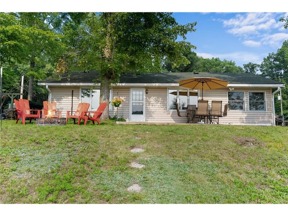 2180 Island Dr in Somerset, WI - Building Photo