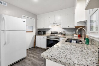 1422 Delane Ave in Charlotte, NC - Building Photo - Building Photo