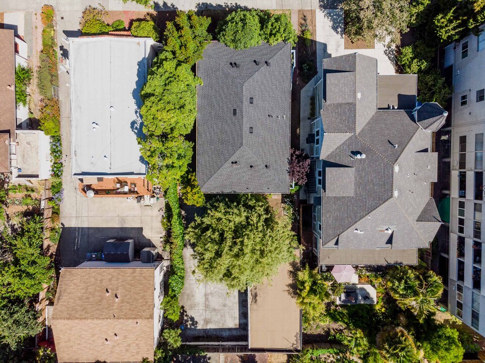 1458 Hopkins St, Unit 1 in Berkeley, CA - Foto de edificio