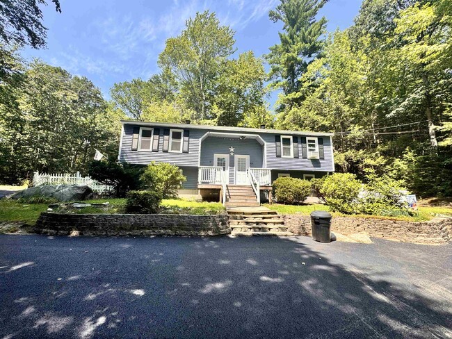 30 Roy St in Raymond, NH - Building Photo - Building Photo