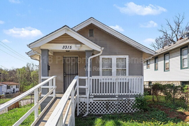 property at 3315 E 52nd St