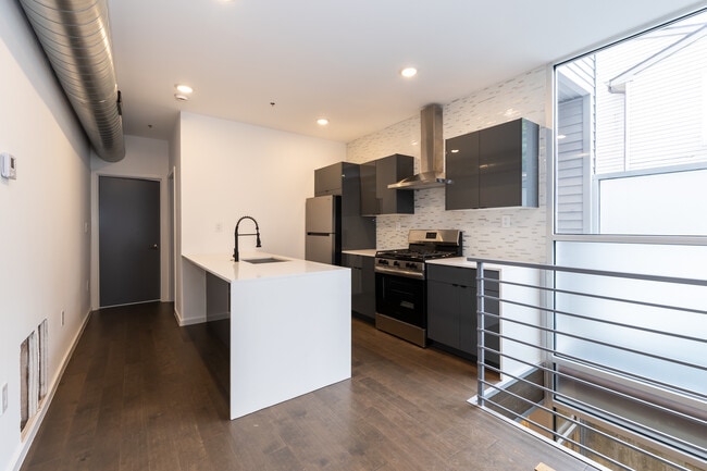 1520 N Marshall St, Unit 1 in Philadelphia, PA - Foto de edificio - Building Photo