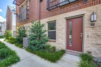 4323 Dickason Ave in Dallas, TX - Foto de edificio - Building Photo