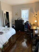 71 Hillside St, Unit 2 in Boston, MA - Foto de edificio - Building Photo