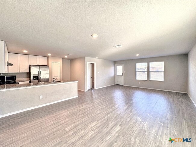 506 Blue Stem Rd