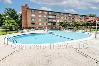 10570 Main St in Fairfax, VA - Building Photo - Building Photo