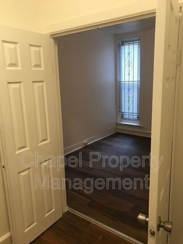 5818 Willows Ave in Philadelphia, PA - Foto de edificio - Building Photo