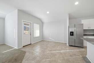 549 Bronze Cir E in Springtown, TX - Building Photo - Building Photo