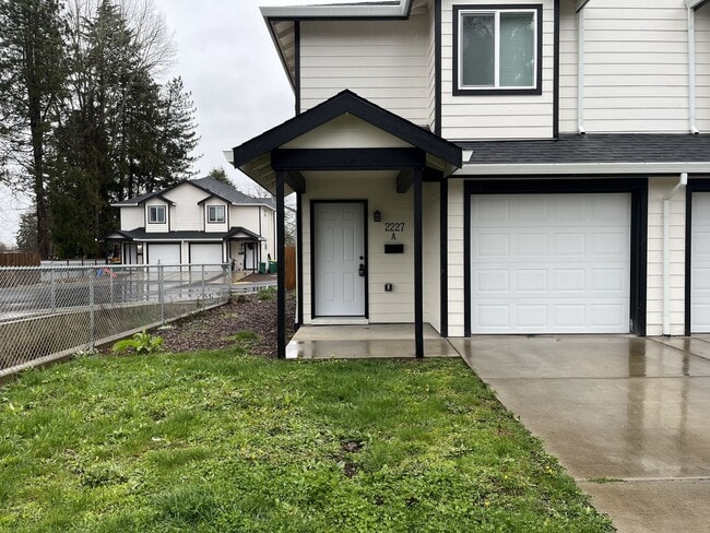 2227 D St in Forest Grove, OR - Building Photo - Building Photo