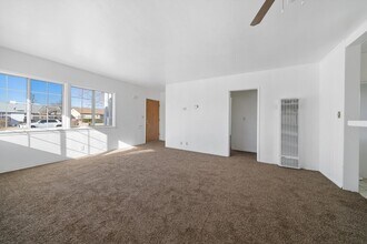 44526 Cedar Ave in Lancaster, CA - Building Photo - Building Photo