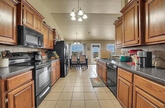 1500 Sommerset Pl in Altus, OK - Building Photo - Building Photo