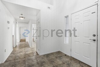 6 Kiowa Ct in Henderson, NV - Building Photo - Building Photo