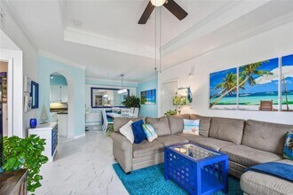 4304 Bay Club Cir in Tampa, FL - Building Photo - Building Photo