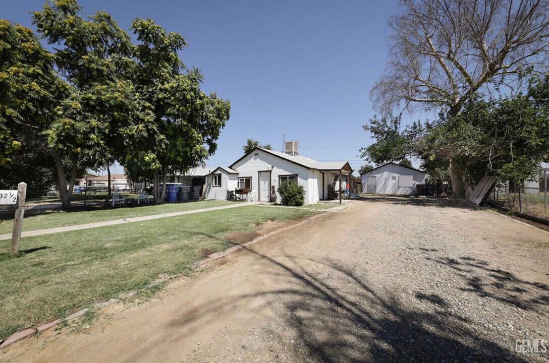 802 Castaic Ave Rentals in Bakersfield, CA