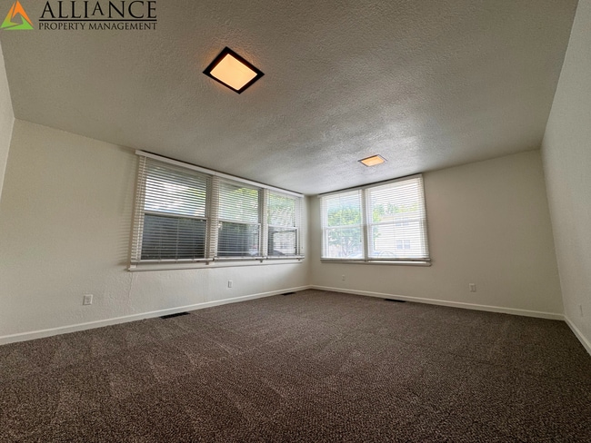 1510 College Ave in Manhattan, KS - Building Photo - Building Photo